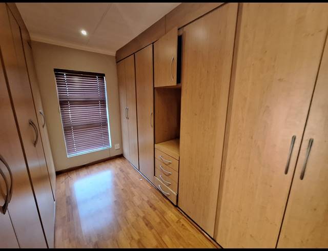 3 BEDROOM HOUSE FOR SALE IN VANDERBIJLPARK SE 8